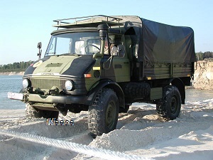 Mercedes Benz Unimog Bundeswehr 4x4